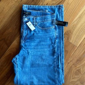 Banana Republic wide leg medium wash blue jeans NWT, never worn. Size 10